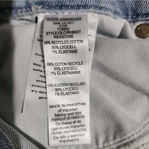 Good American 'Good Legs' Cigarette Raw Hem Jeans - Indigo145 - Picture 14 of 16